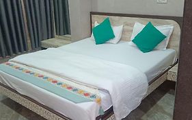 Hotel Vishwa Palace